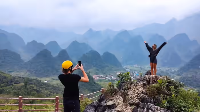 Ma Pi Leng Pass panoramic view