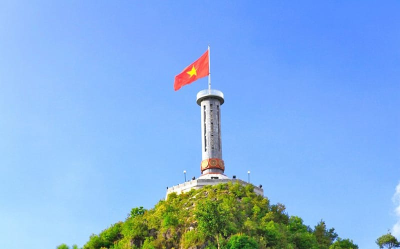 Lung Cu Flag Tower
