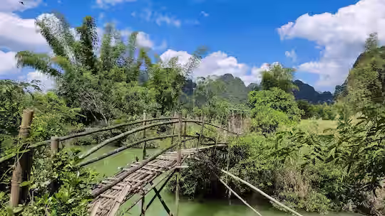 Quay Son River